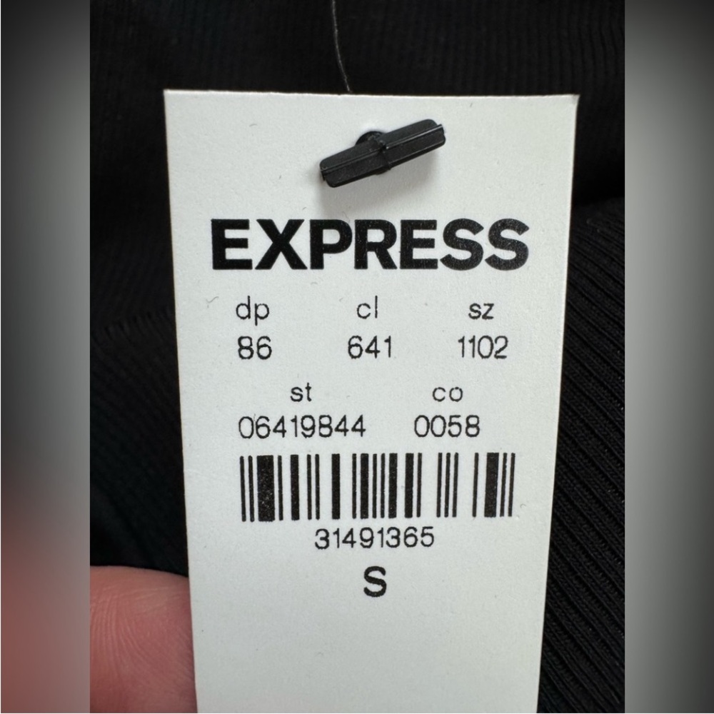 NEW Black Bodysuit NWT Express Ruffle Ribbed One Shoulder Poplin Thong T… - Picture 4 of 9
